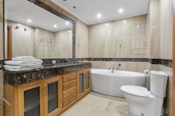 https://cdn.resales-online.com/public/vfg5a1ae82/properties/a9d4bb34912011ef84cf0217bc231ef4/w1200/13-5fd73dea700db77384c091ca9818b1a9.jpg?v=1729679481