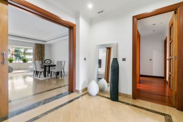 https://cdn.resales-online.com/public/vfg5a1ae82/properties/a9d4bb34912011ef84cf0217bc231ef4/w1200/6-241328e1bcc9c0d8ce1222beb6c967a8.jpg?v=1729679481